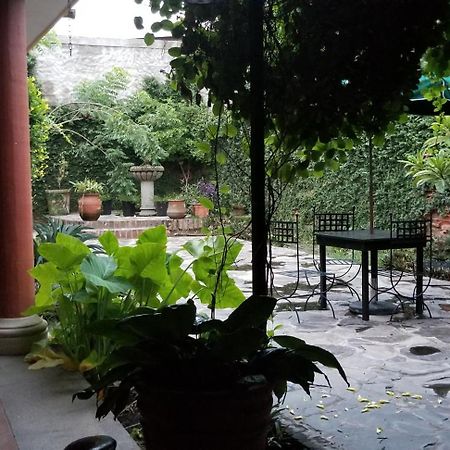 Hotel Art Gallery Casona De Los Milagros Colima Kültér fotó