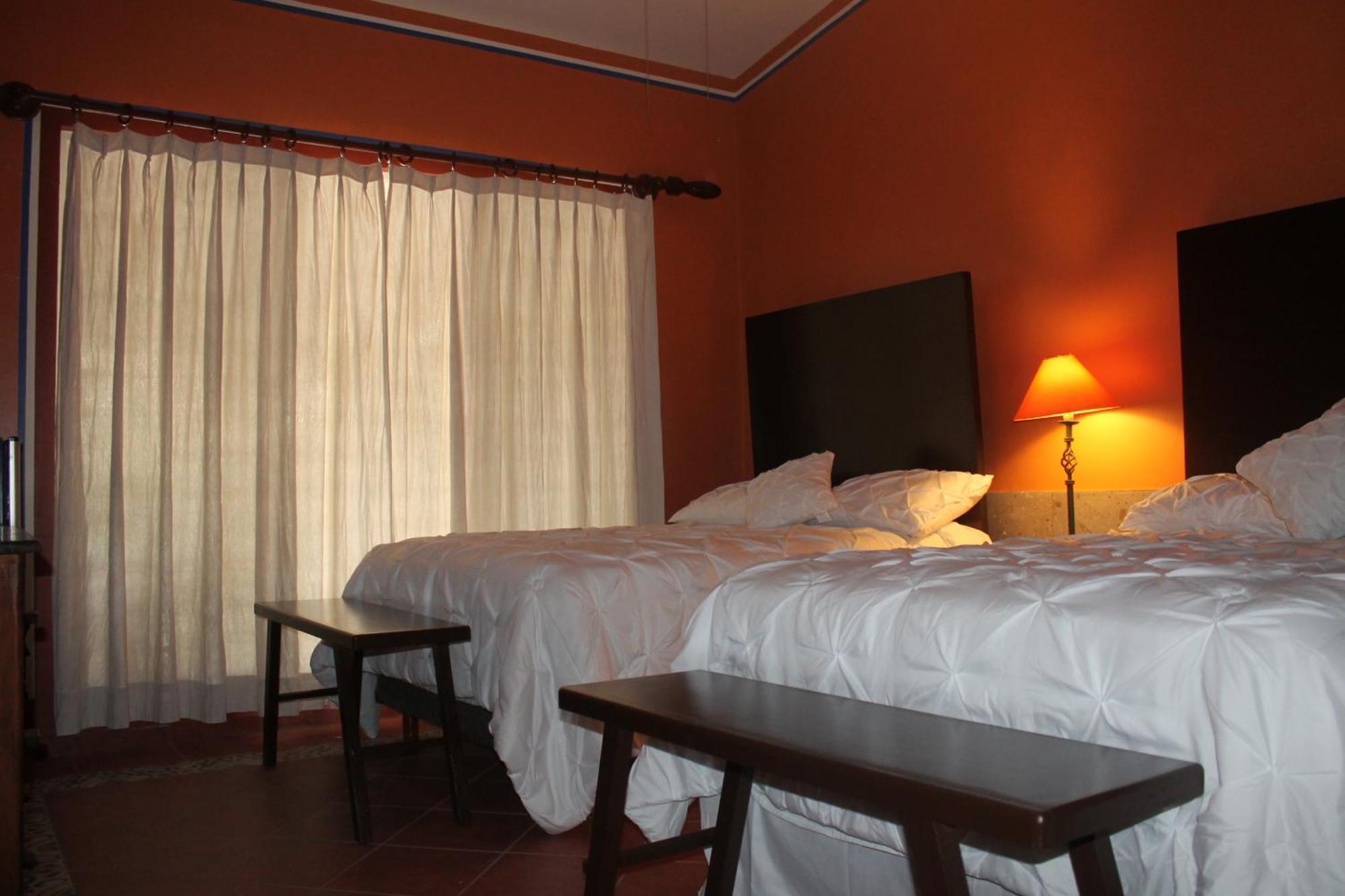 Hotel Art Gallery Casona De Los Milagros Colima Kültér fotó