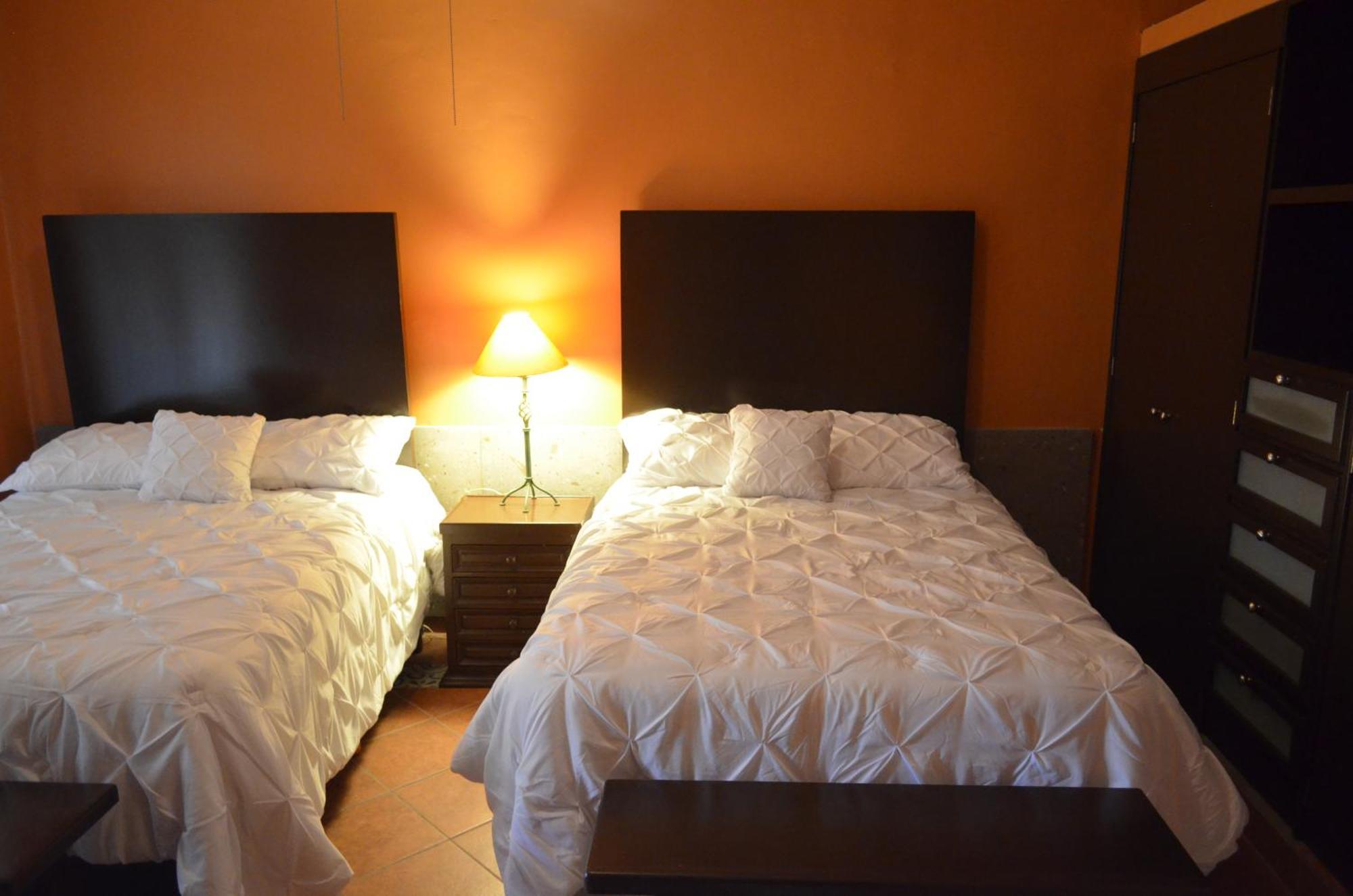 Hotel Art Gallery Casona De Los Milagros Colima Kültér fotó
